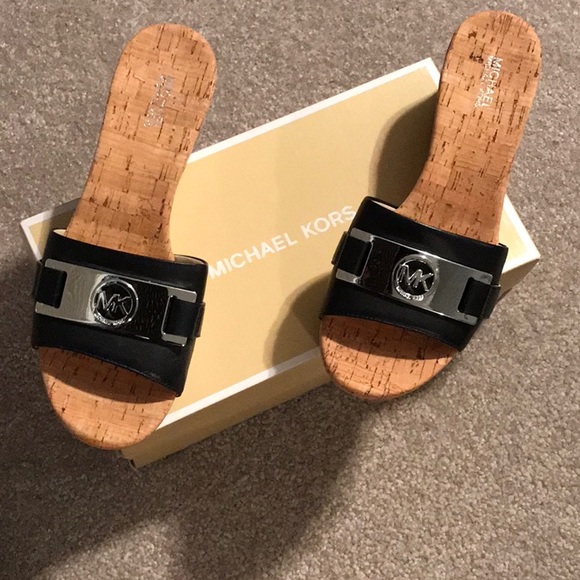 MICHAEL Michael Kors Shoes - Warren platform leather sandals